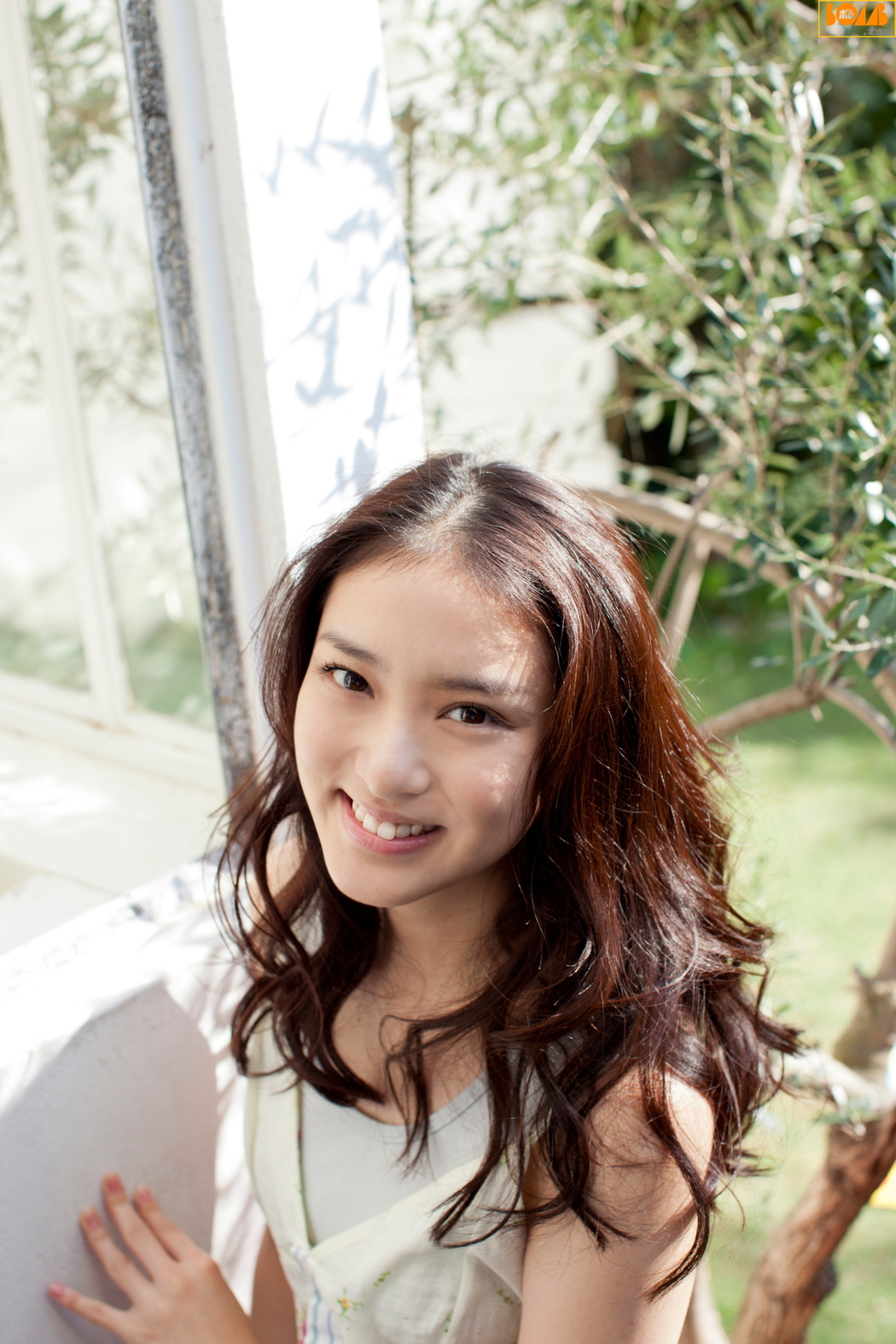 [Bomb.TV] February 2012 issue Takei Saki Emi Takei