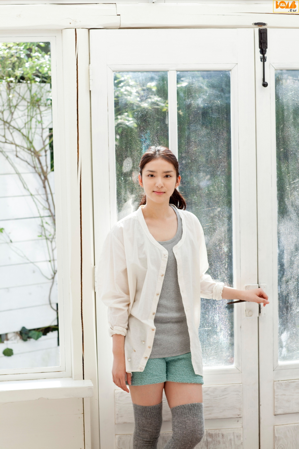 [Bomb.TV] February 2012 issue Takei Saki Emi Takei