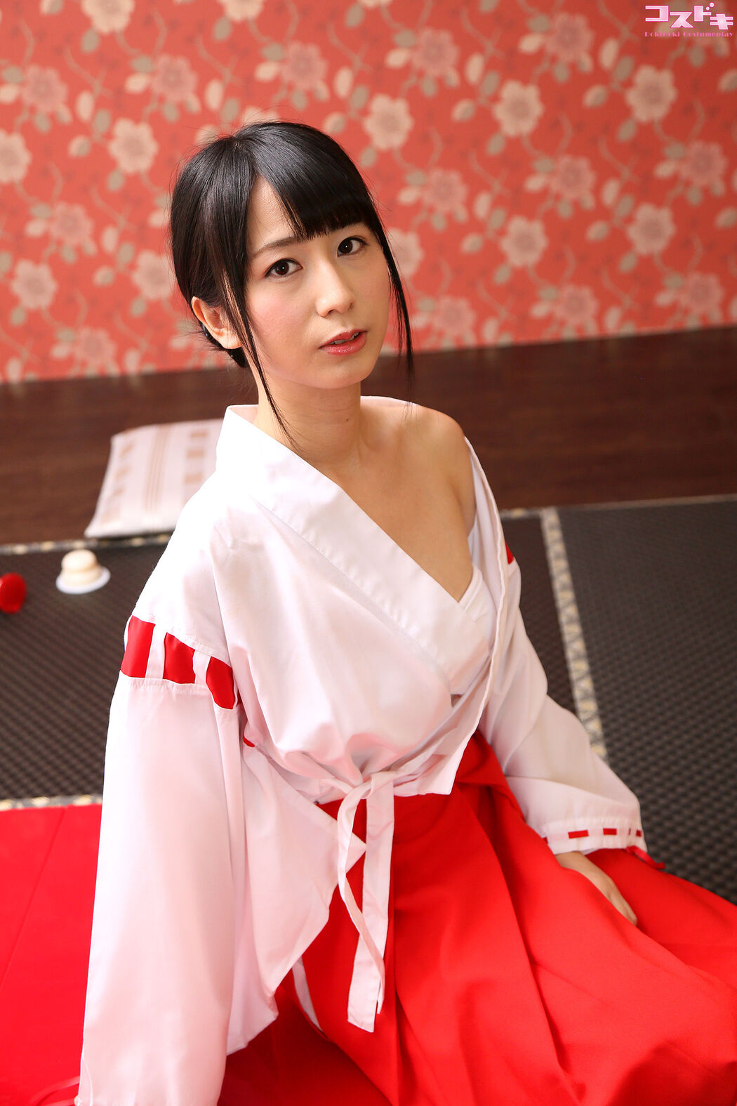 [Cosdoki] Sora Izumi 泉水青空/雄飞ときね-izumisora_pic_miko1