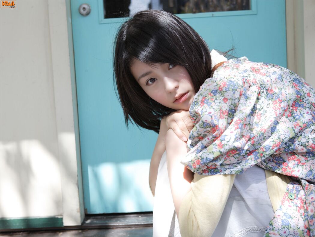 [Bomb.TV] August 2008, Yuika Motoya Cover Photo