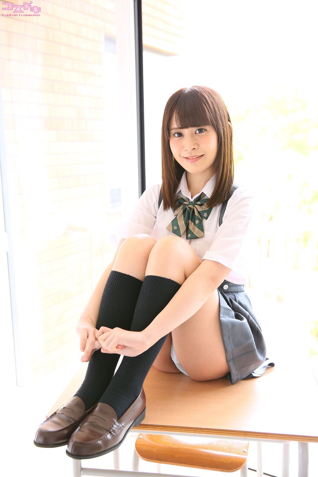 [Cosdoki] Rio Naruse 成瀬りお2 naruserio2_pic_seifukutsuri1+2