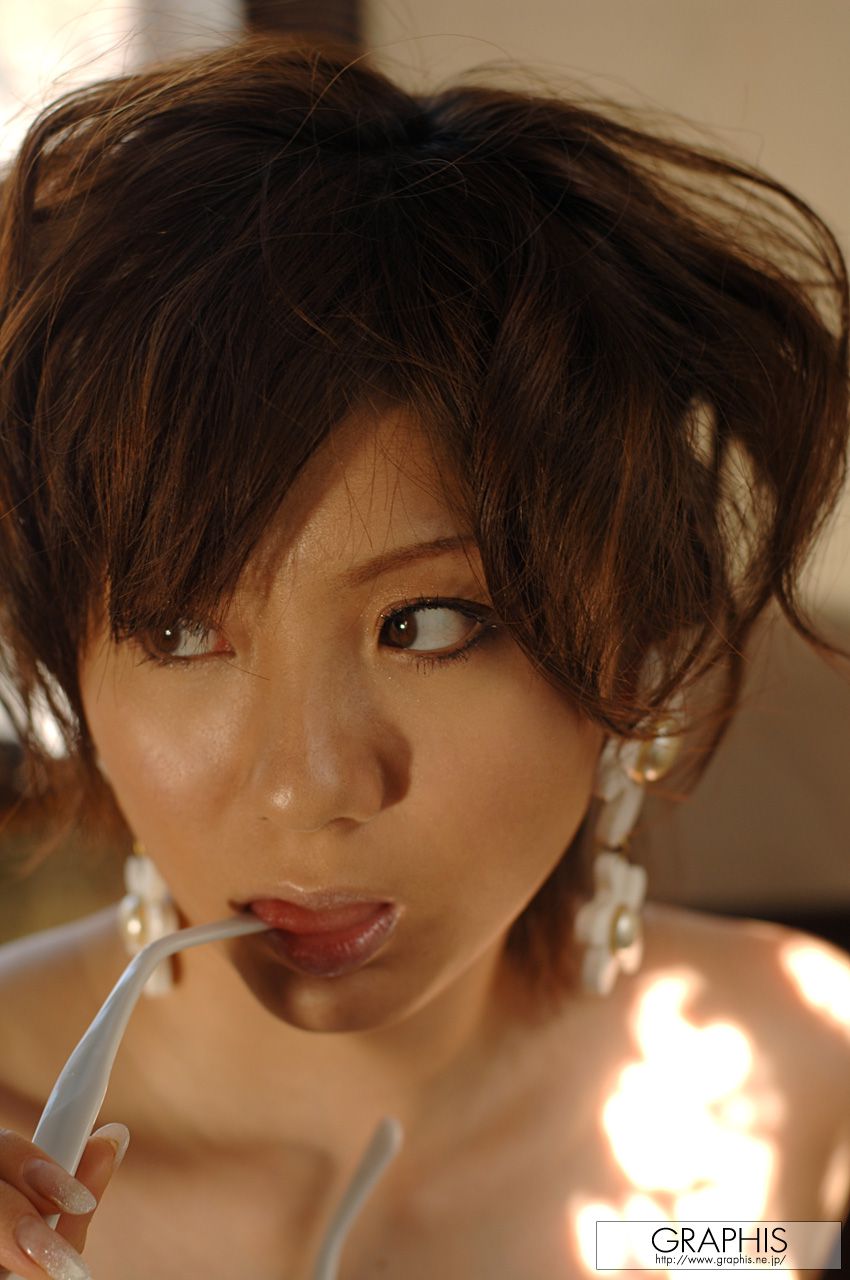 Asami ゆま "Element Crystal" [Graphis] Gals