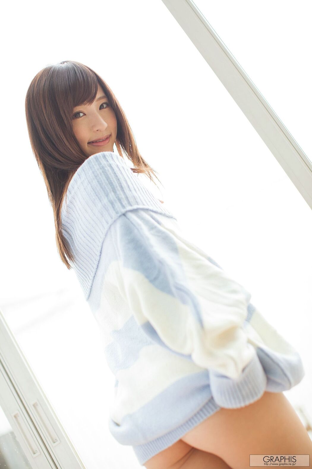 Moe Amatsuka "Fluff" [Graphis] Gals