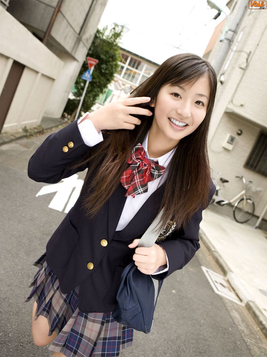[Bomb.TV] December 2009 Murakami Yuri