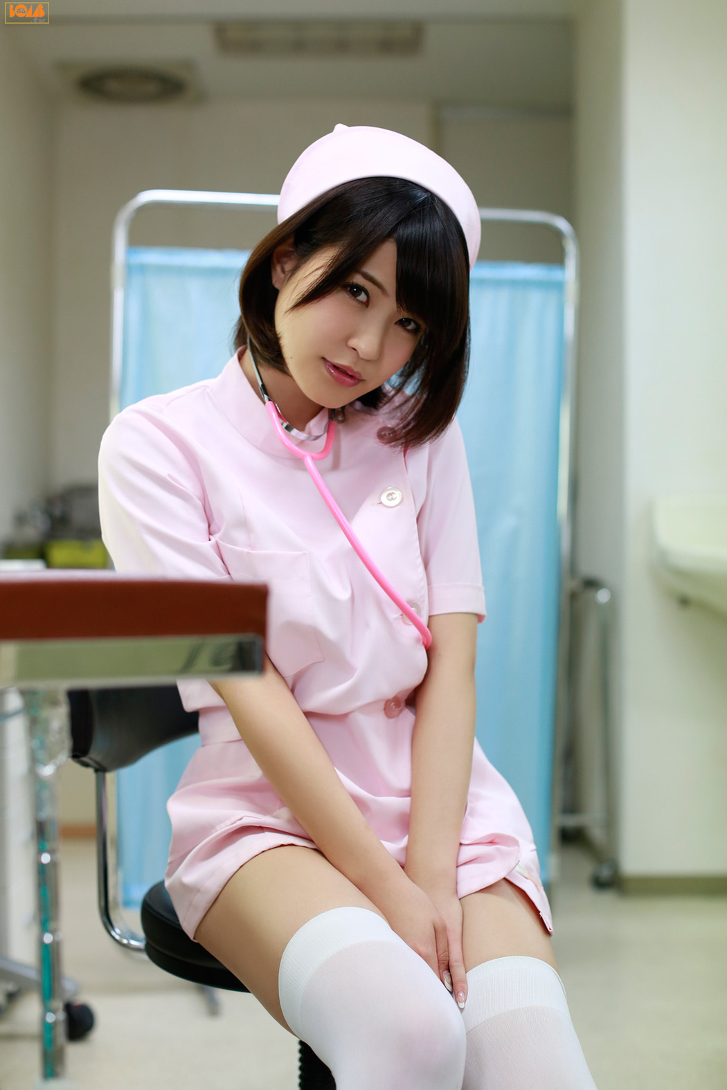 Konano Konan and Kishi Asuka "The Temptation of Nurses and Patients" [Bomb.TV] September 2013