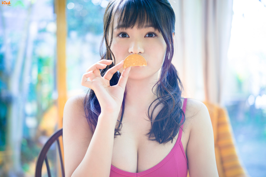 Hoshina Mizuki << My room is sunny >> [Bomb.TV] February 2016 issue