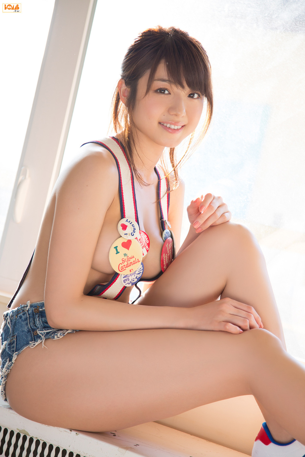 [Bomb.TV] November 2013 issue Shizuka Nakamura