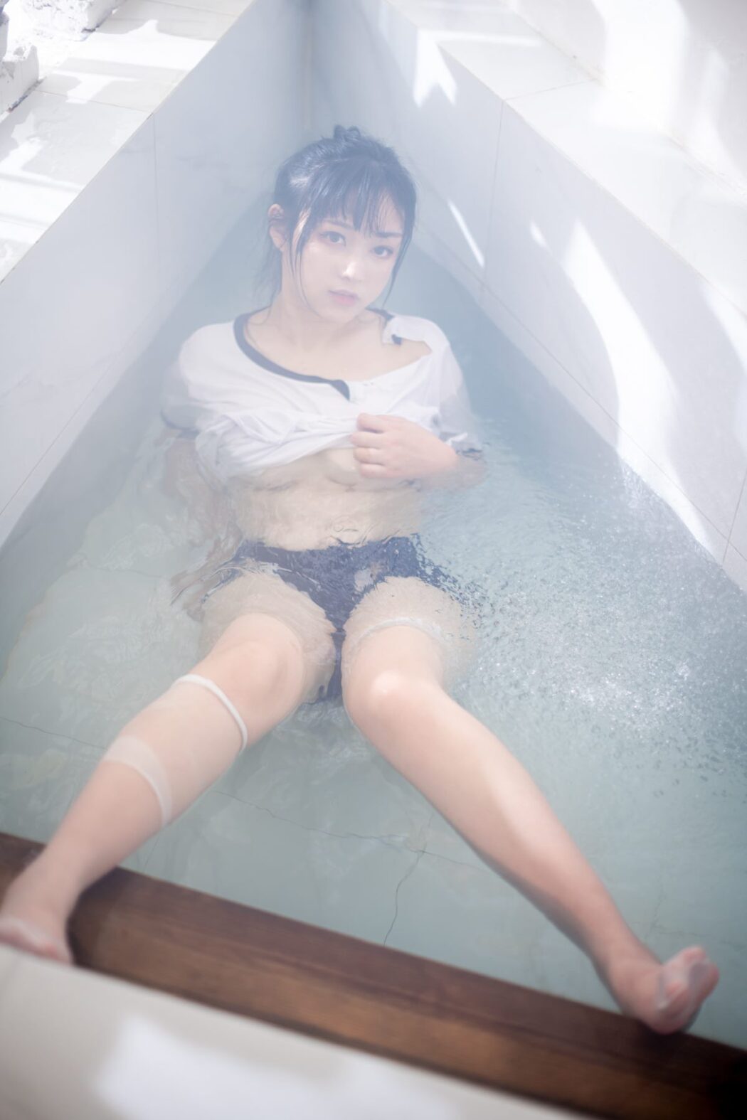 Coser@奇行家狗崽 Vol.001 浴场的体操服