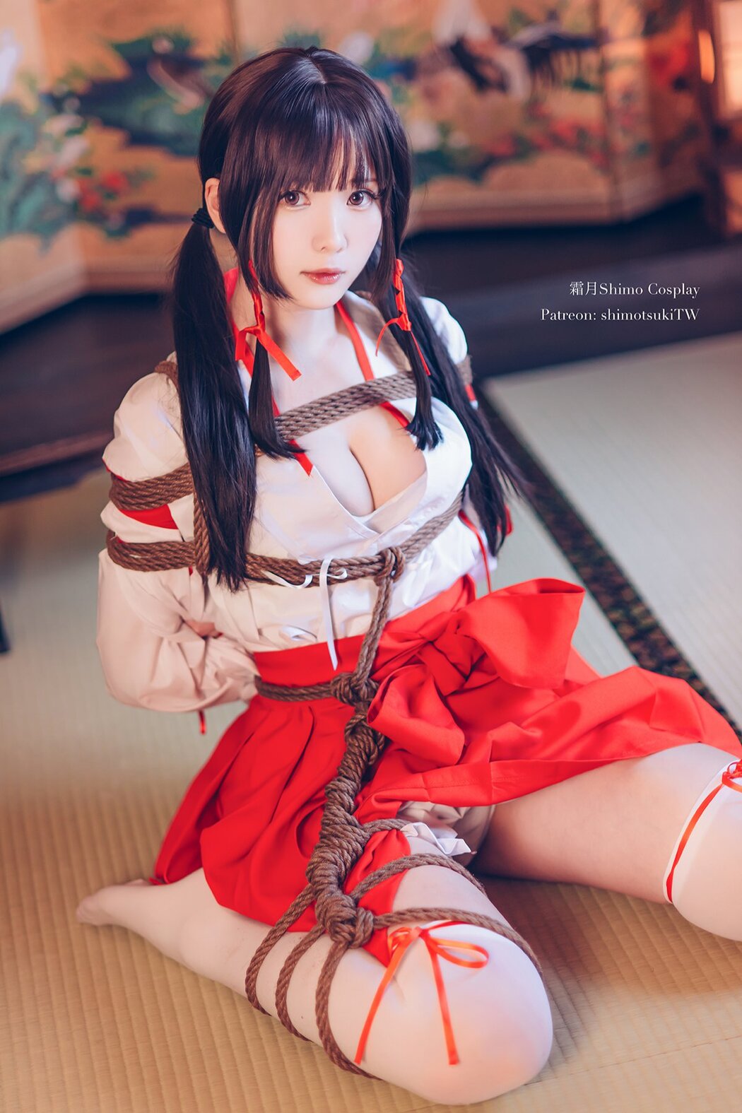 Coser@霜月shimo Vol.033 巫女捆绑 Cover Photo