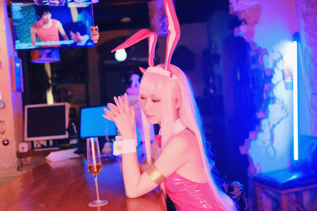 Coser@izumi泉桃子 Vol.001 兔女郎