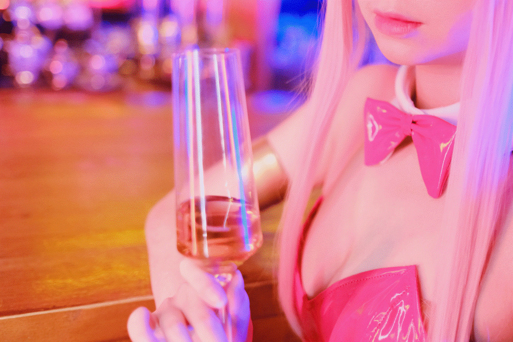 Coser@izumi泉桃子 Vol.001 兔女郎