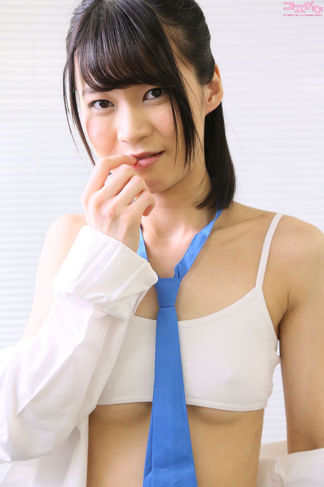 Ami Morisaki morisakiami_pic_seifuku1 [Cosdoki]