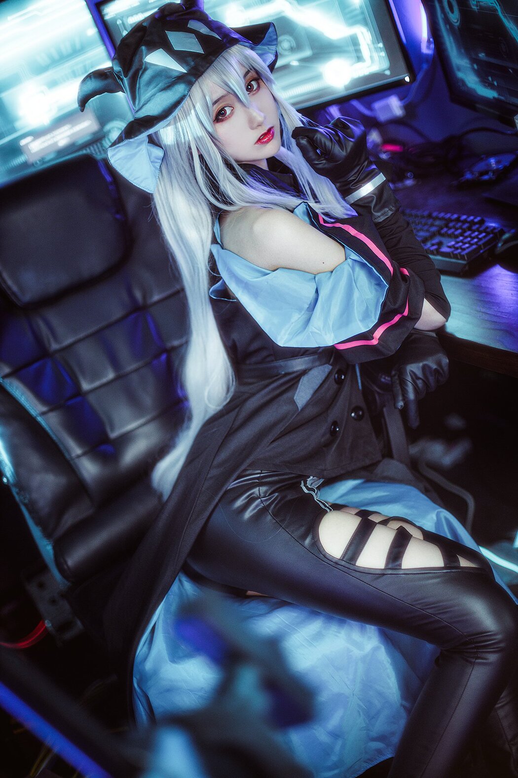 Coser@木绵绵OwO vol.061 斯卡蒂COS Cover Photo