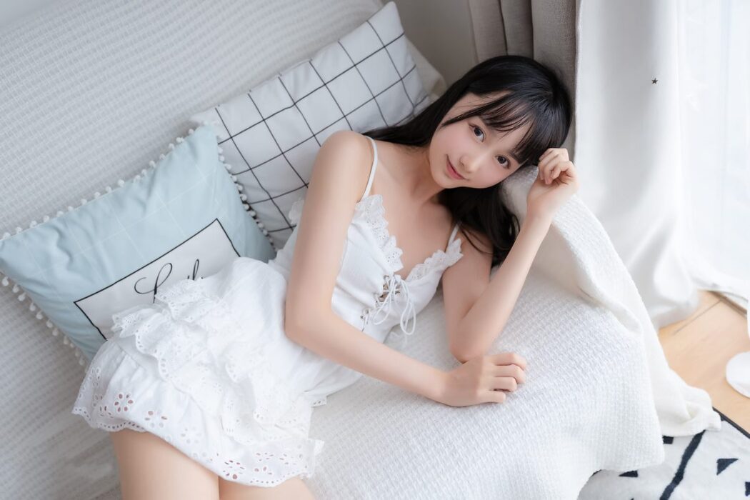 Coser@木绵绵OwO Vol.046 白色睡裙