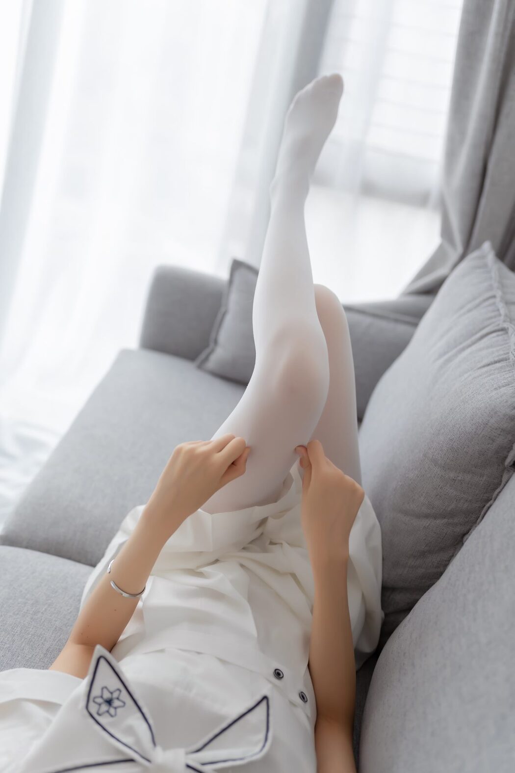 Coser@木绵绵OwO Vol.047 纯情白裙