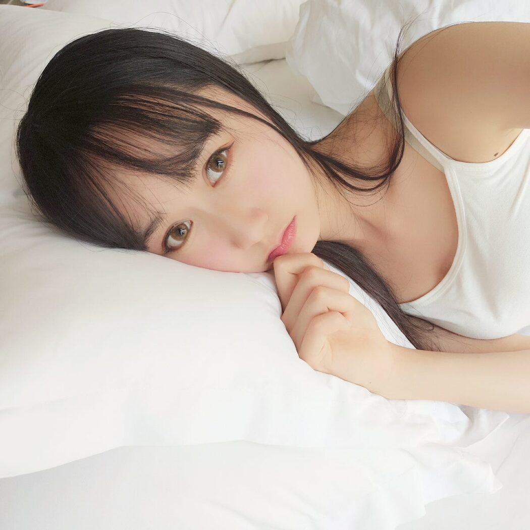 Coser@木绵绵OwO Vol.045 白色背心 cos