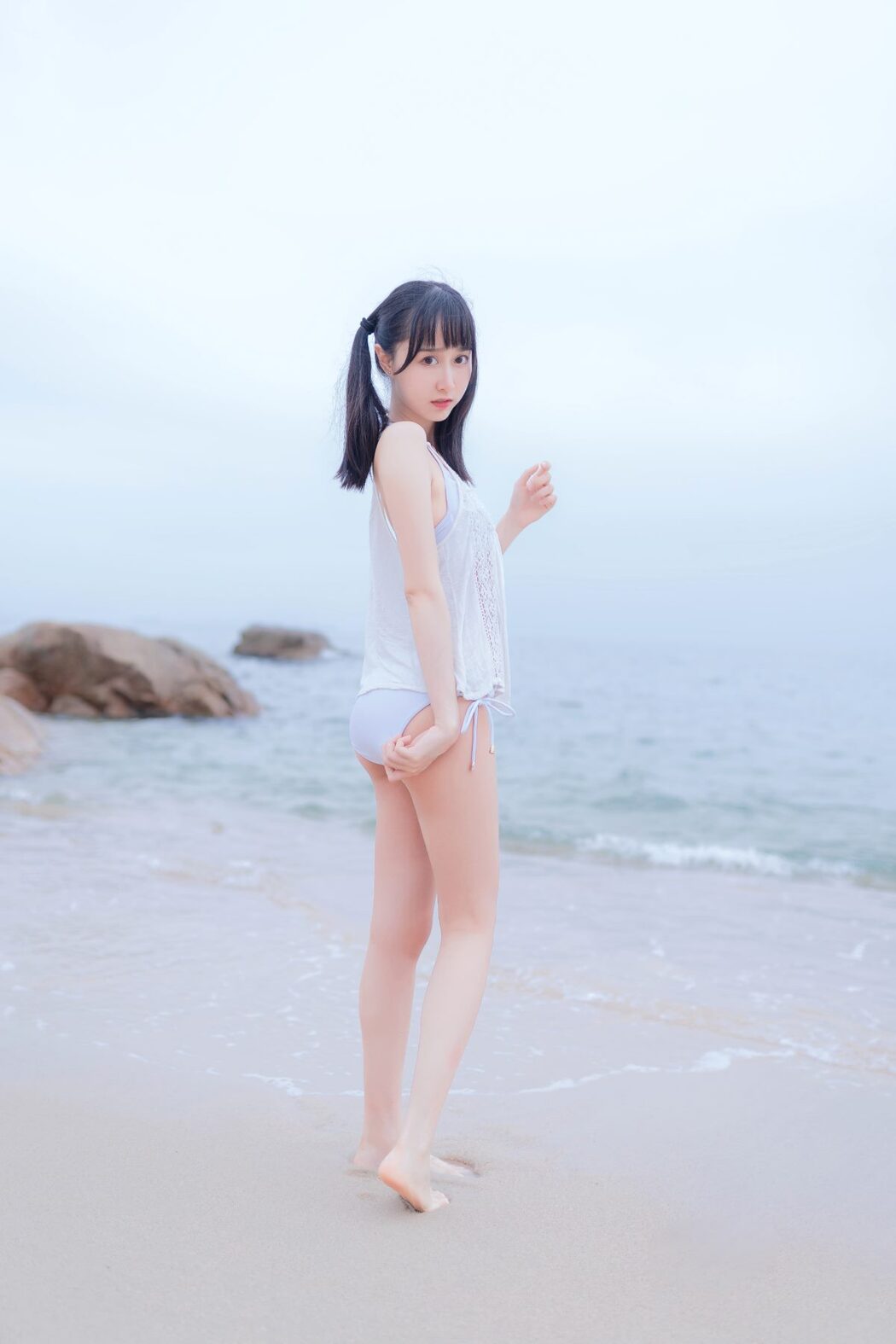 Coser@木绵绵OwO Vol.024 海边白色比基尼电子版