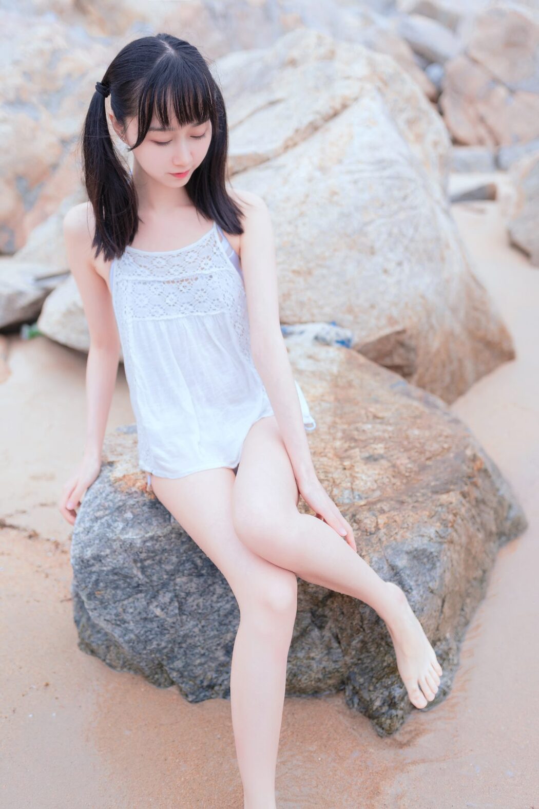 Coser@木绵绵OwO Vol.024 海边白色比基尼电子版