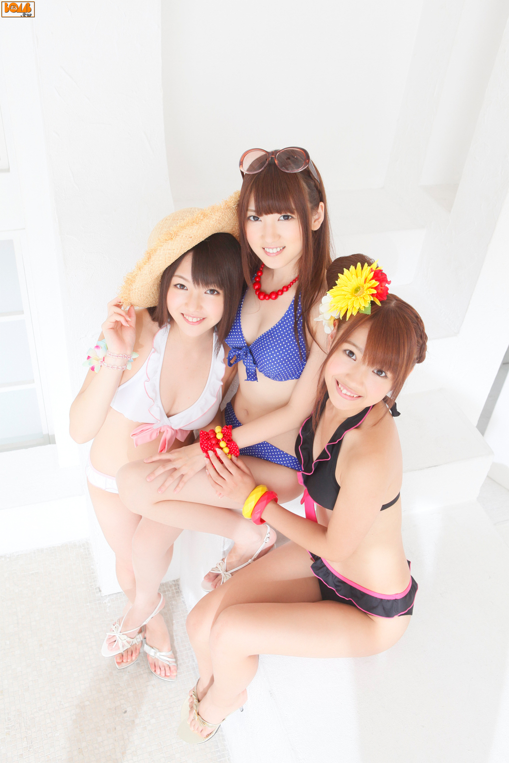 [Bomb.TV] July 2011 issue SUPER☆GiRLS