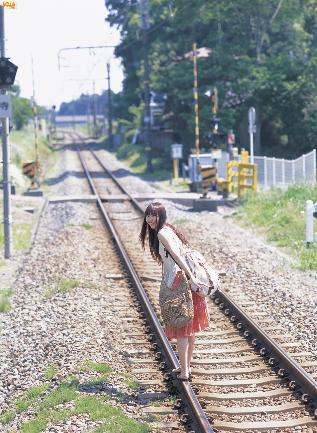 [Bomb.TV] July 2006 Yui Aragaki Yui Aragaki / Yui Aragaki