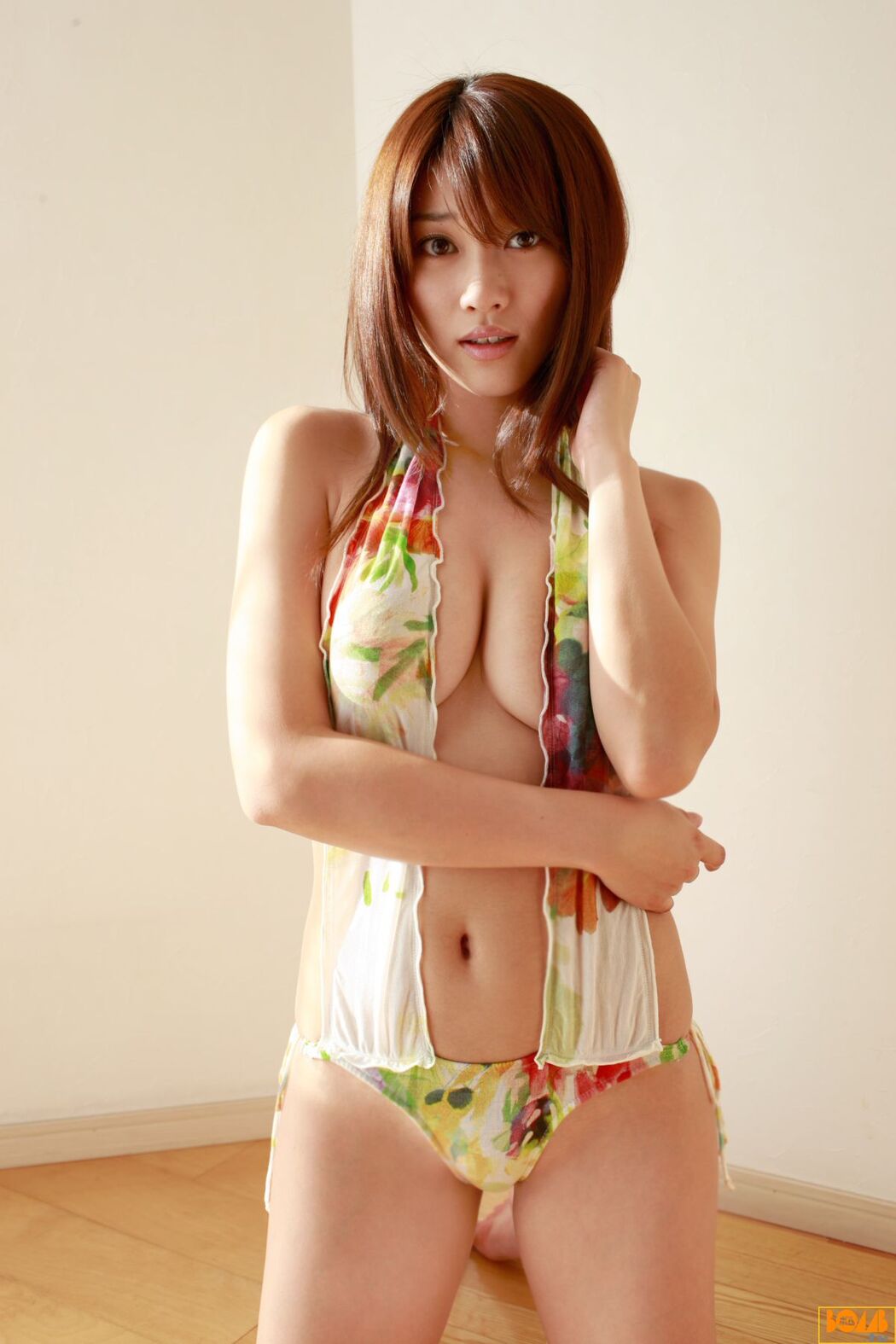 [Bomb.TV] December 2009 Issue Mikie Hara Hara