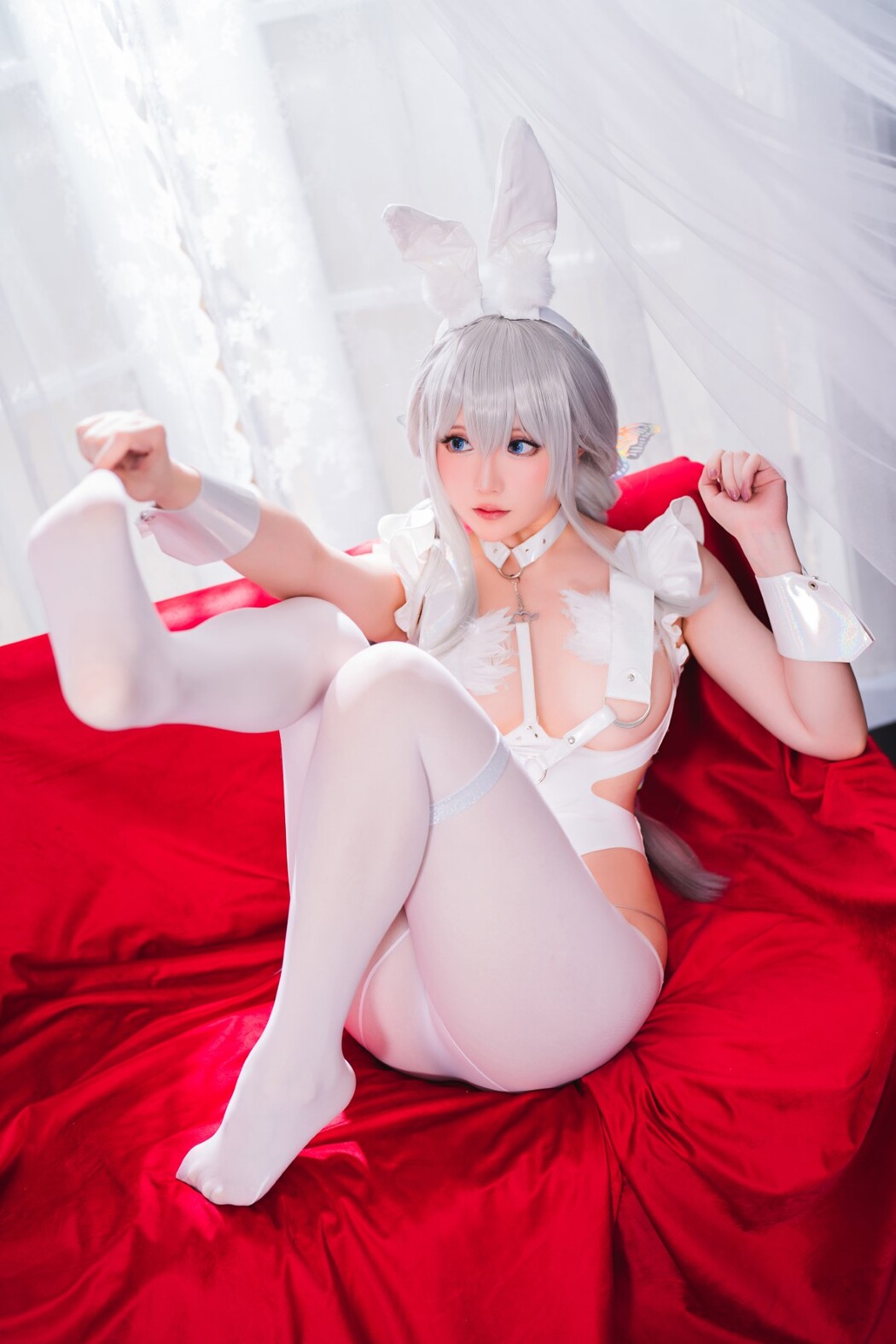 Coser@星之迟迟 Vol.118 恶毒慵懒的白兔