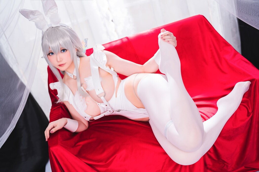 Coser@星之迟迟 Vol.118 恶毒慵懒的白兔