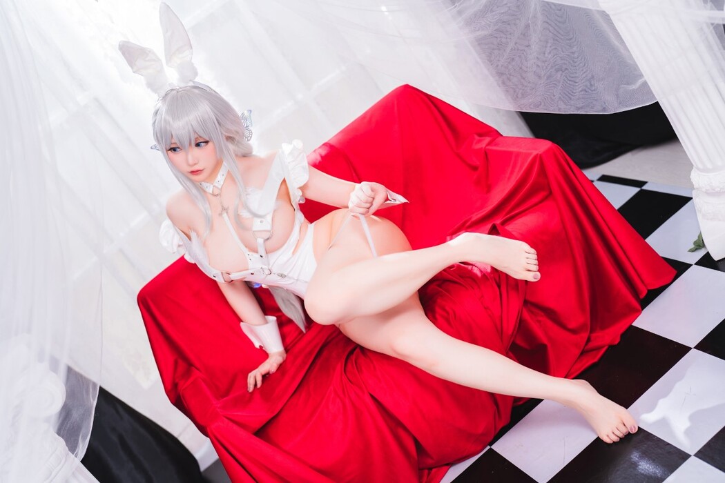 Coser@星之迟迟 Vol.118 恶毒慵懒的白兔