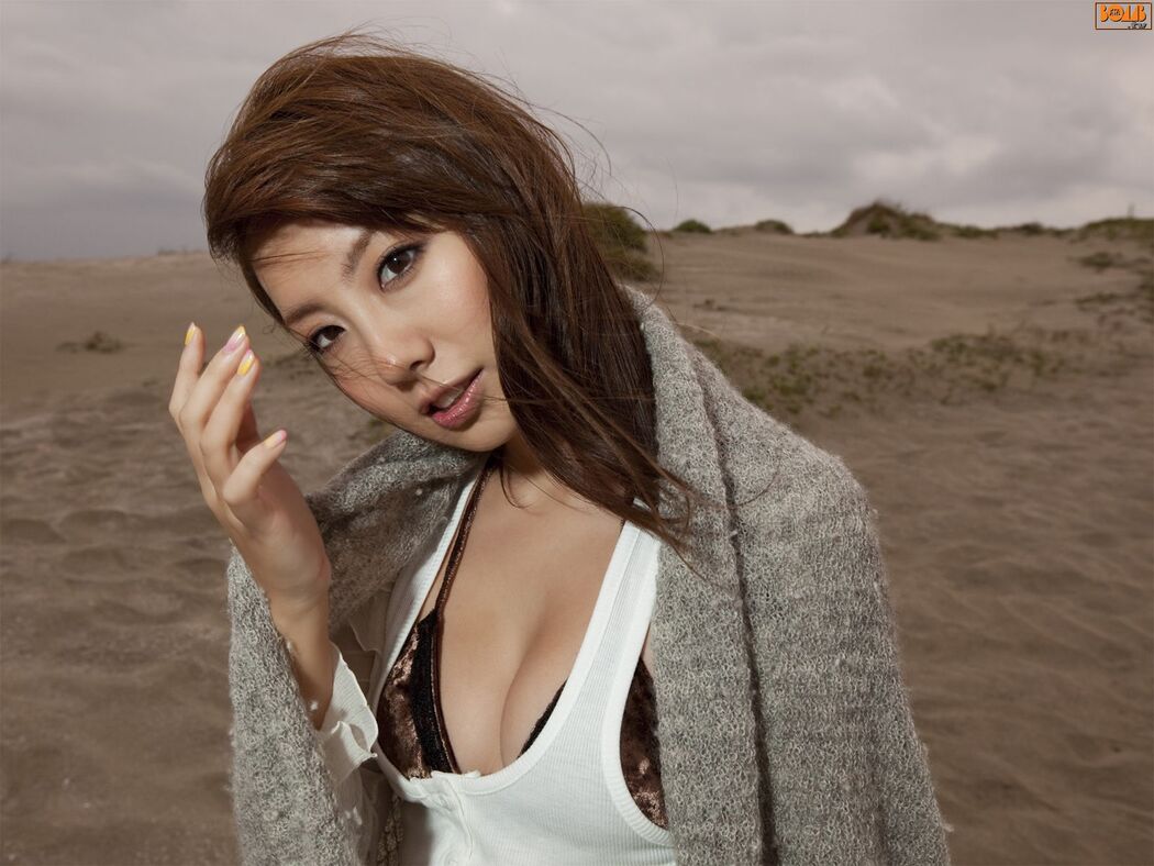 [Bomb.TV] December 2009 Issue Azusa Yamamoto