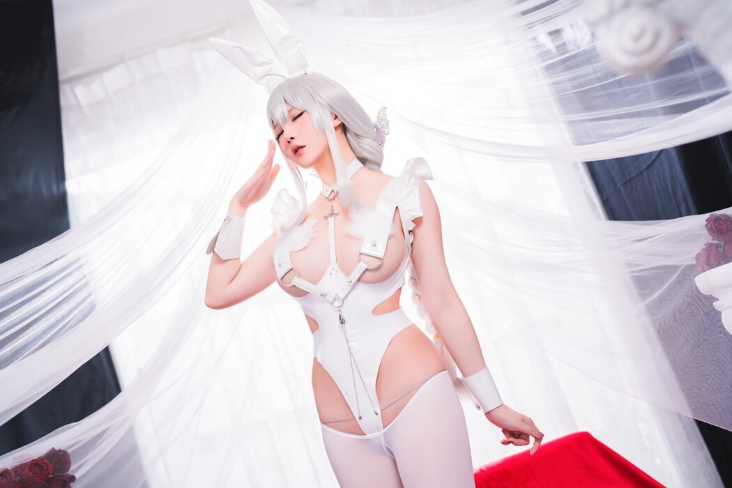 Coser@星之迟迟 Vol.118 恶毒慵懒的白兔