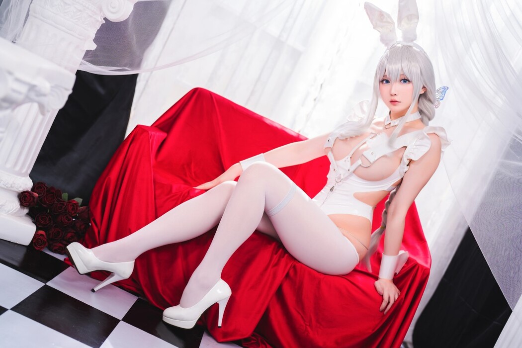 Coser@星之迟迟 Vol.118 恶毒慵懒的白兔