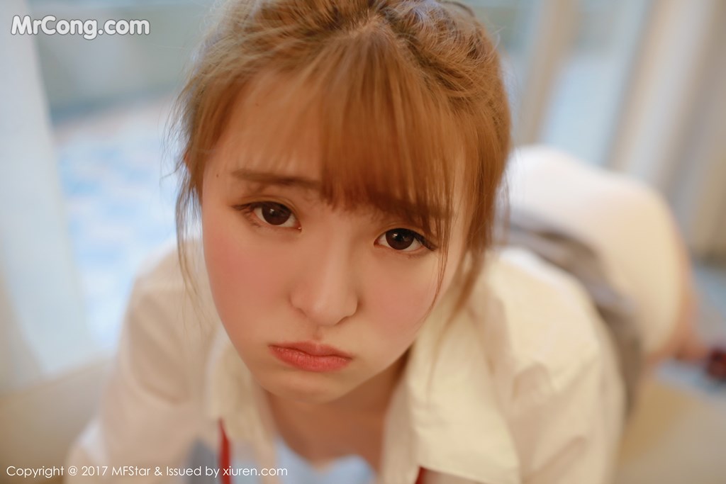 [MFStar] Vol.098: MoMo (伊小七) (47 images)