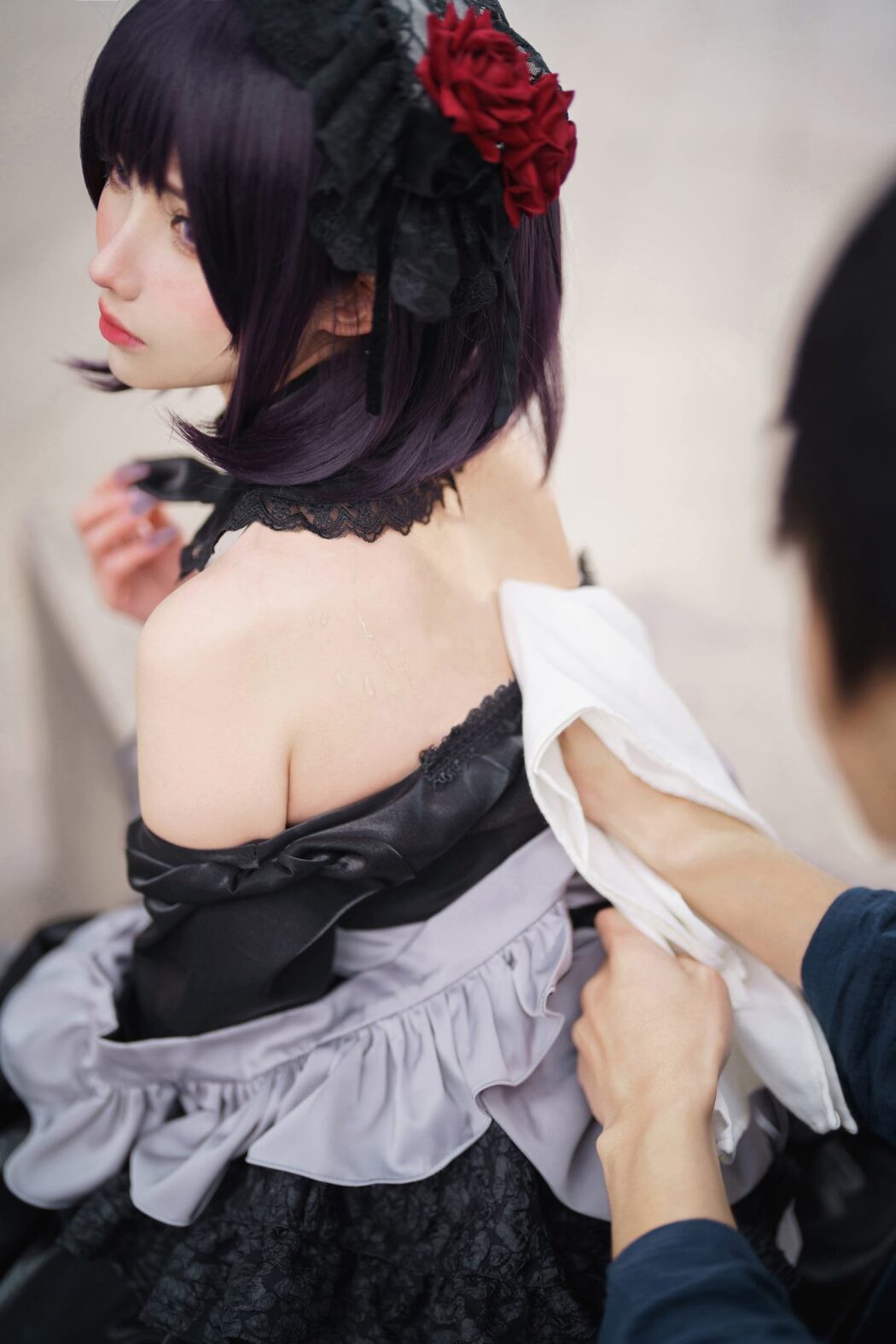 Coser@rioko凉凉子 Vol.085 更衣人偶坠入爱河 喜多川海梦cos黑江雫女仆装 漫展 game