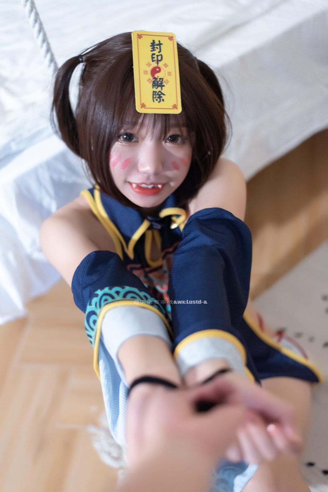 Coser@柒柒要乖哦 Vol.018 小僵尸