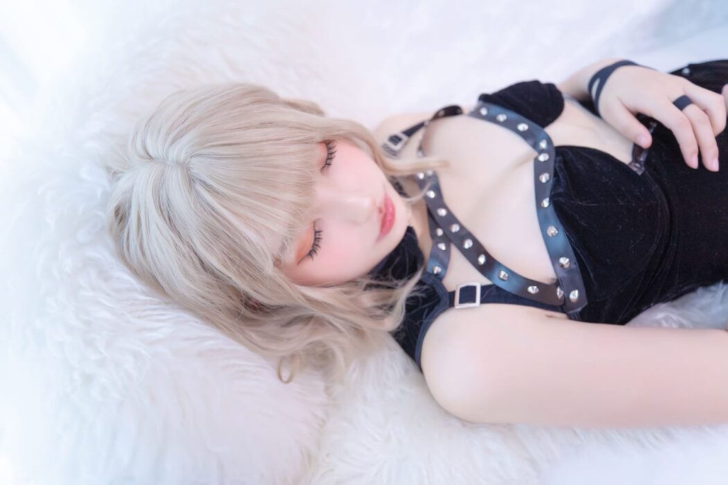 Coser@神楽坂真冬 Vol.100 黑丝旗袍