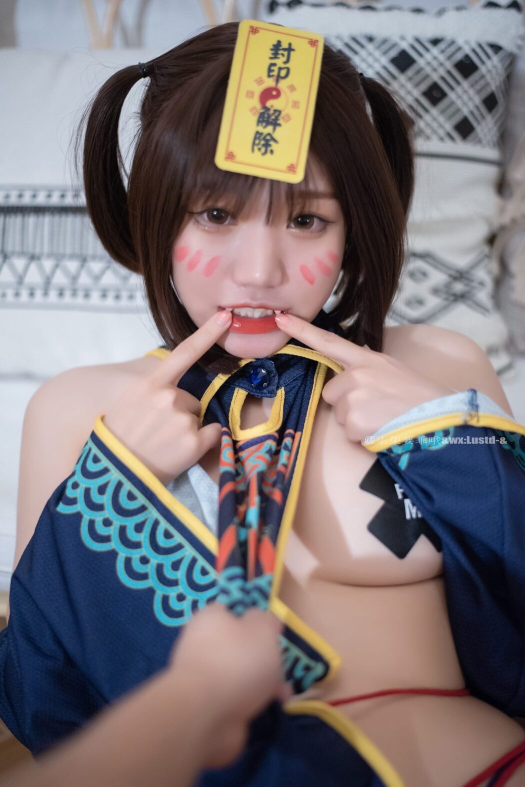 Coser@柒柒要乖哦 Vol.018 小僵尸