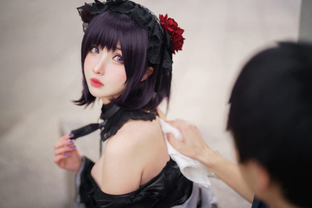 Coser@rioko凉凉子 Vol.085 更衣人偶坠入爱河 喜多川海梦cos黑江雫女仆装 漫展 game