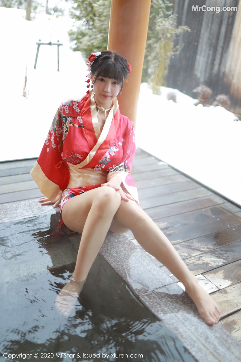 [MFStar] Vol.249: Zhu Ke Er (朱可儿Flower) (61 images)