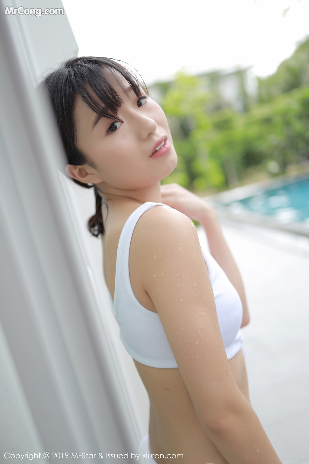 [MFStar] Vol.214: Baileys 香儿 (66 images)