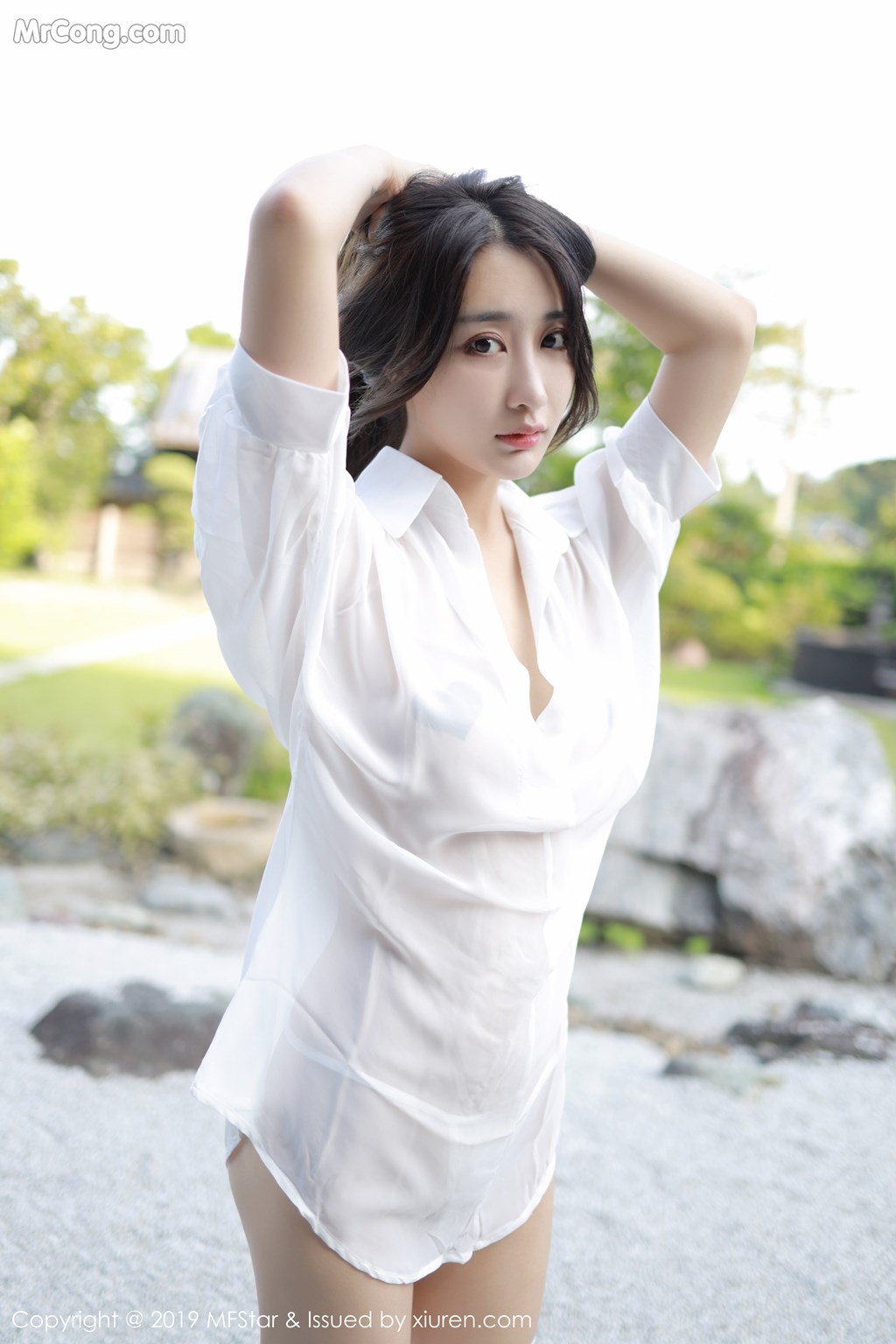 [MFStar] Vol.219: Betty林子欣 (54 images)