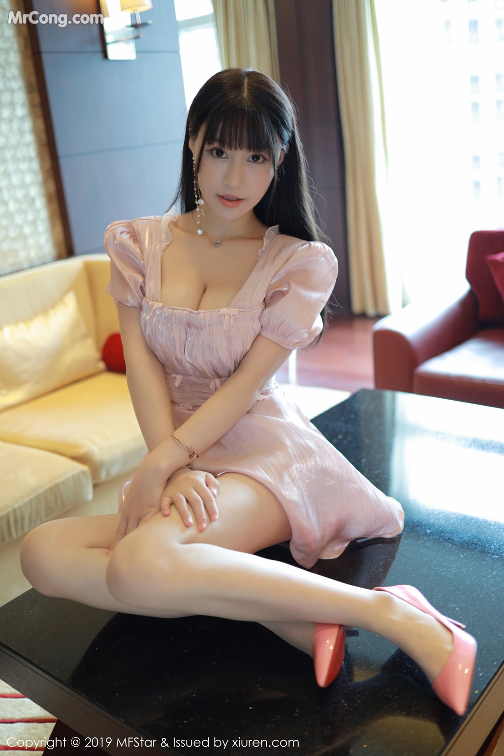 [MFStar] Vol.217: Zhu Ke Er (Flower朱可儿) (91 images)