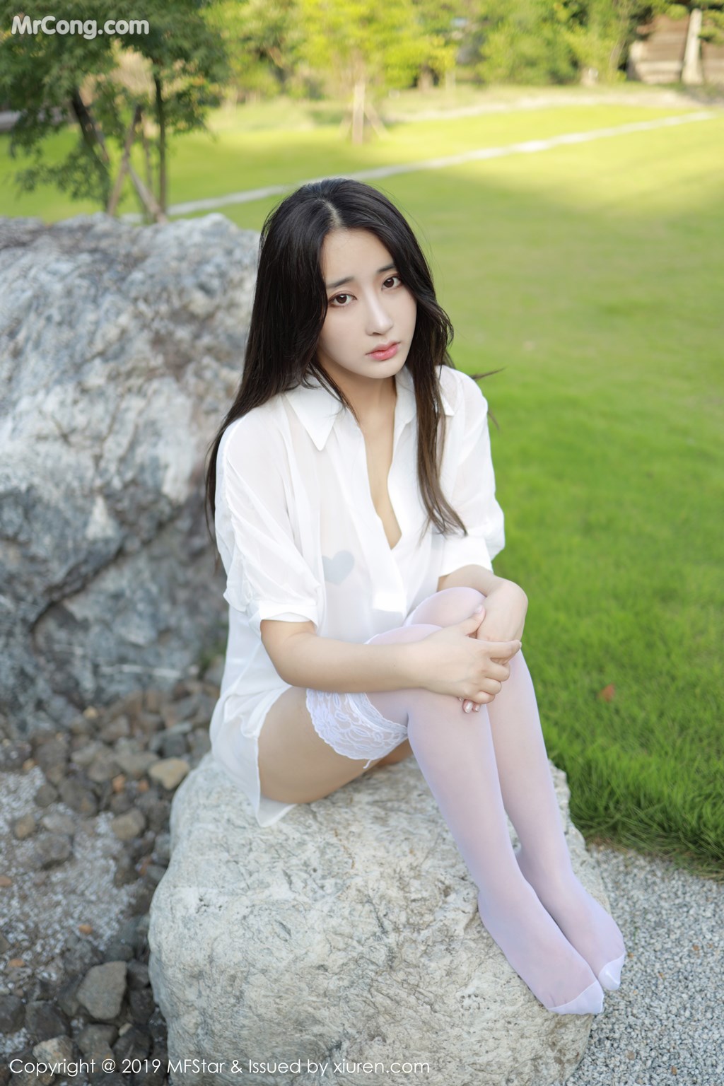 [MFStar] Vol.219: Betty林子欣 (54 images)