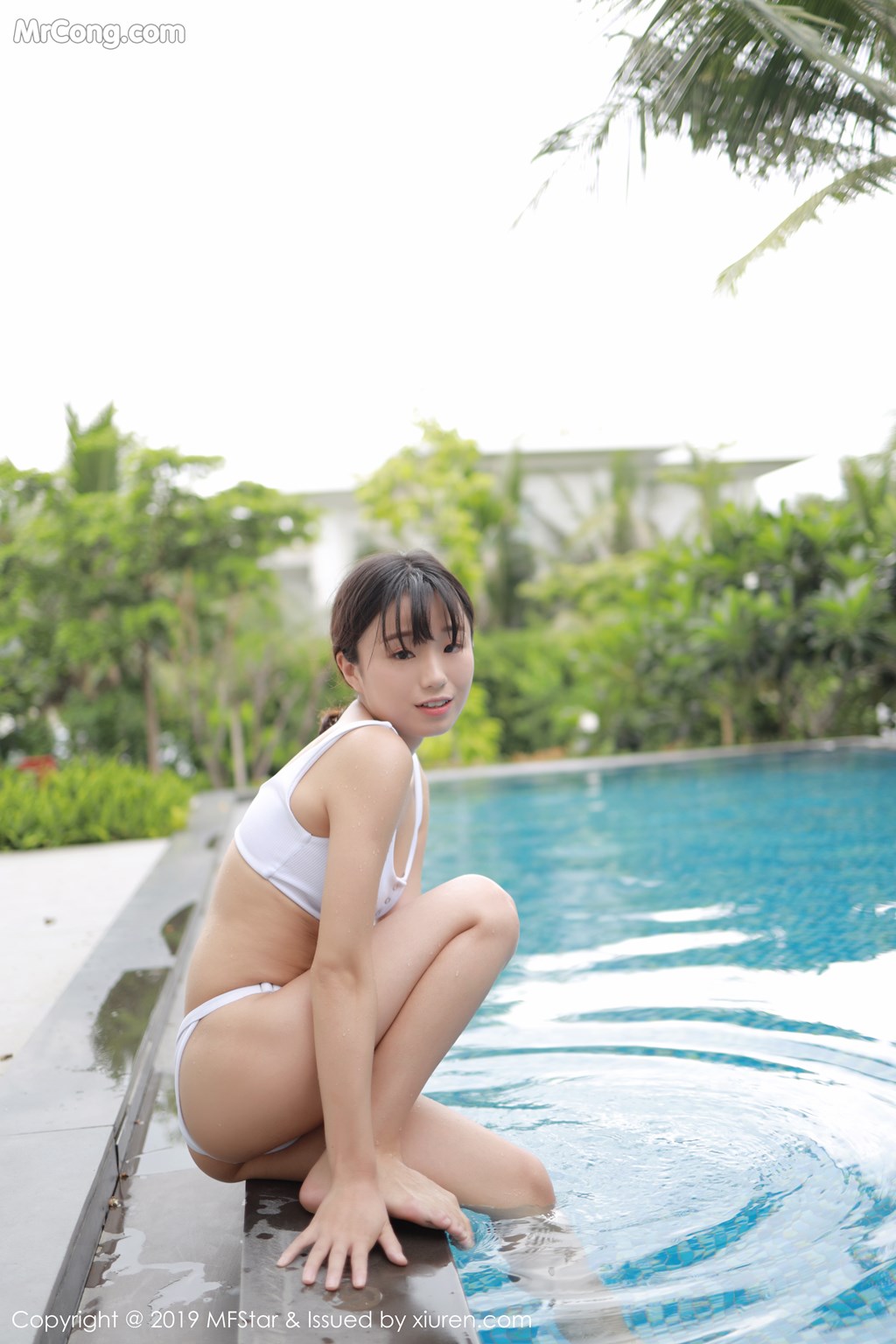 [MFStar] Vol.214: Baileys 香儿 (66 images)