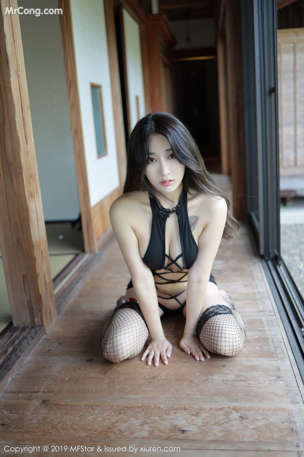 [MFStar] Vol.222: Betty林子欣 (54 images)