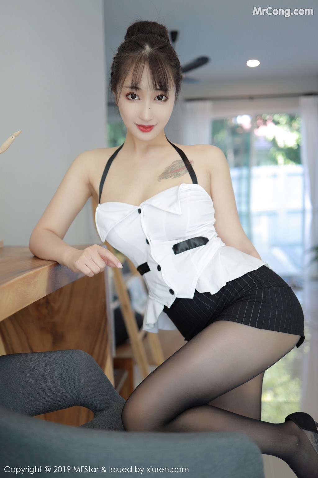 [MFStar] Vol.238: Betty林子欣 (52 images)