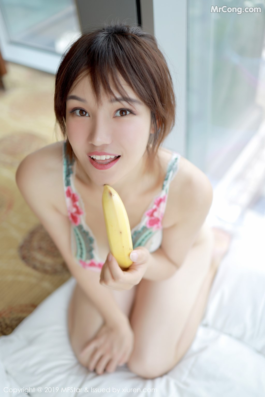 [MFStar] Vol.236: Duo Xiang Zi (多香子) (41 images)