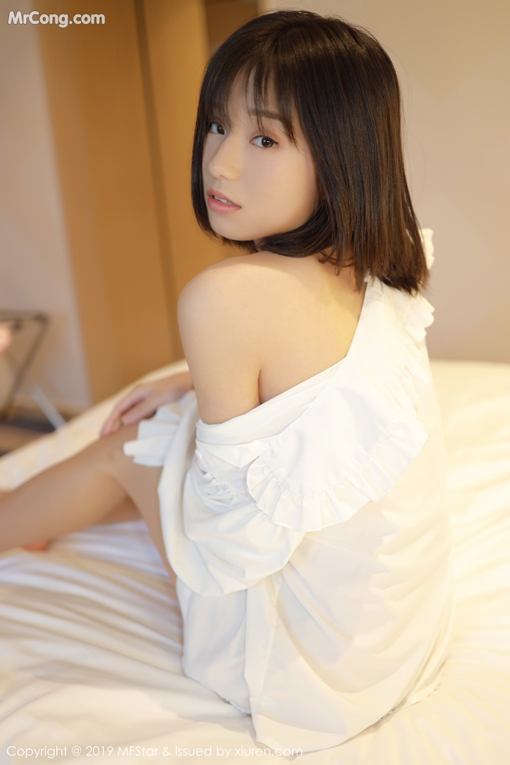 [MFStar] Vol.203: Baileys 香儿 (67 images)