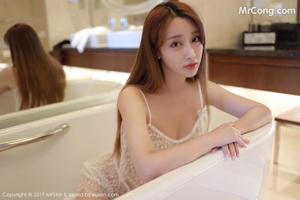 [MFStar] Vol.211: Betty林子欣 (41 images)