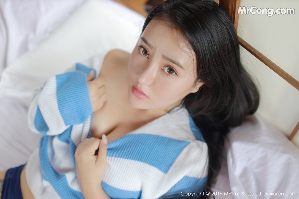 [MFStar] Vol.181: Manuela (玛鲁娜) (42 images)