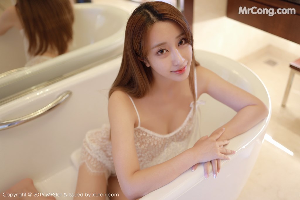 [MFStar] Vol.211: Betty林子欣 (41 images)